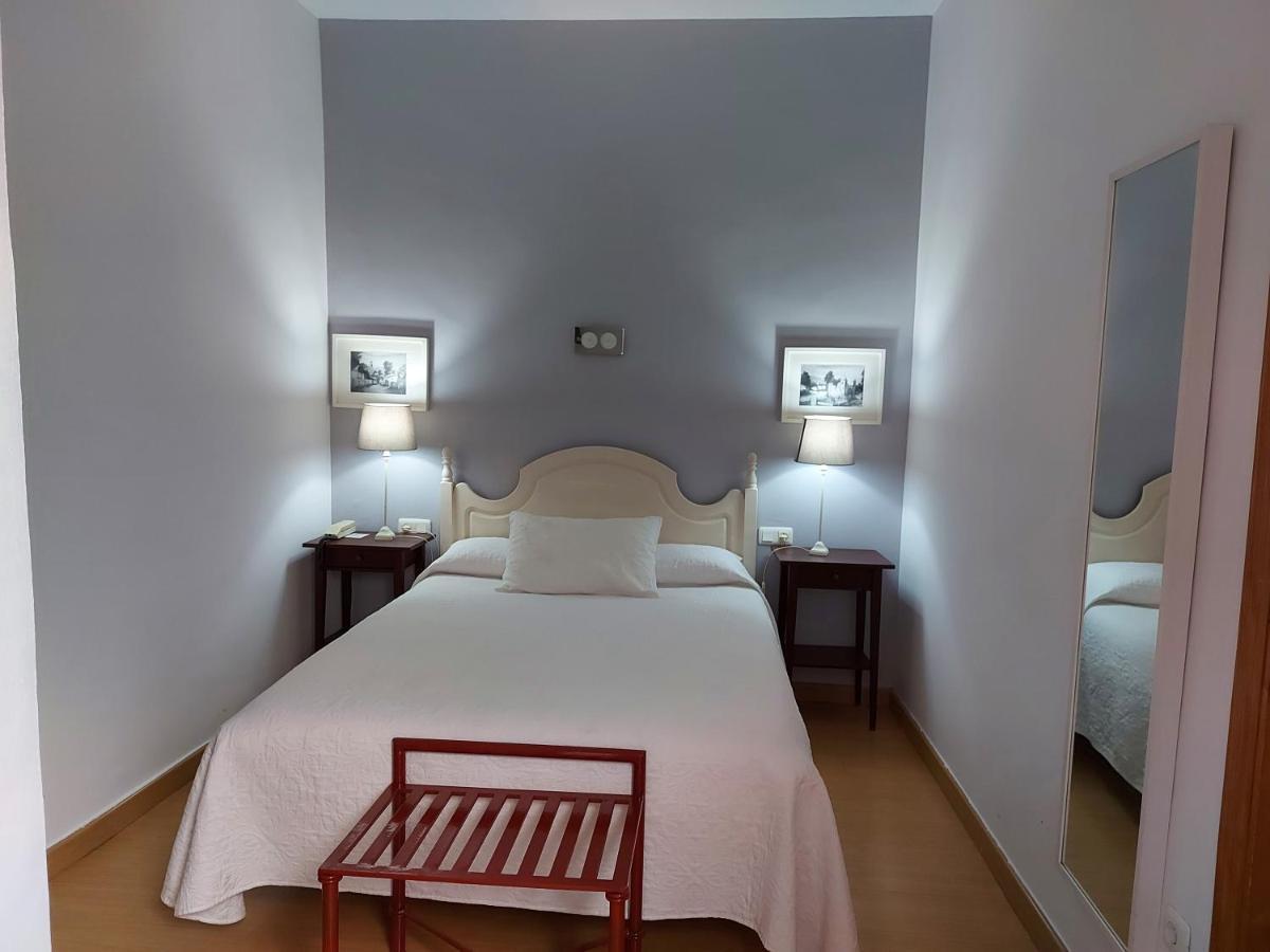 Hotel Londres Севилья Экстерьер фото