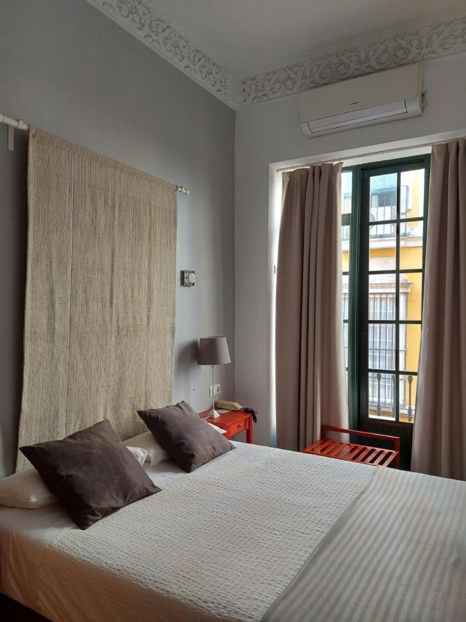 Hotel Londres Севилья Экстерьер фото