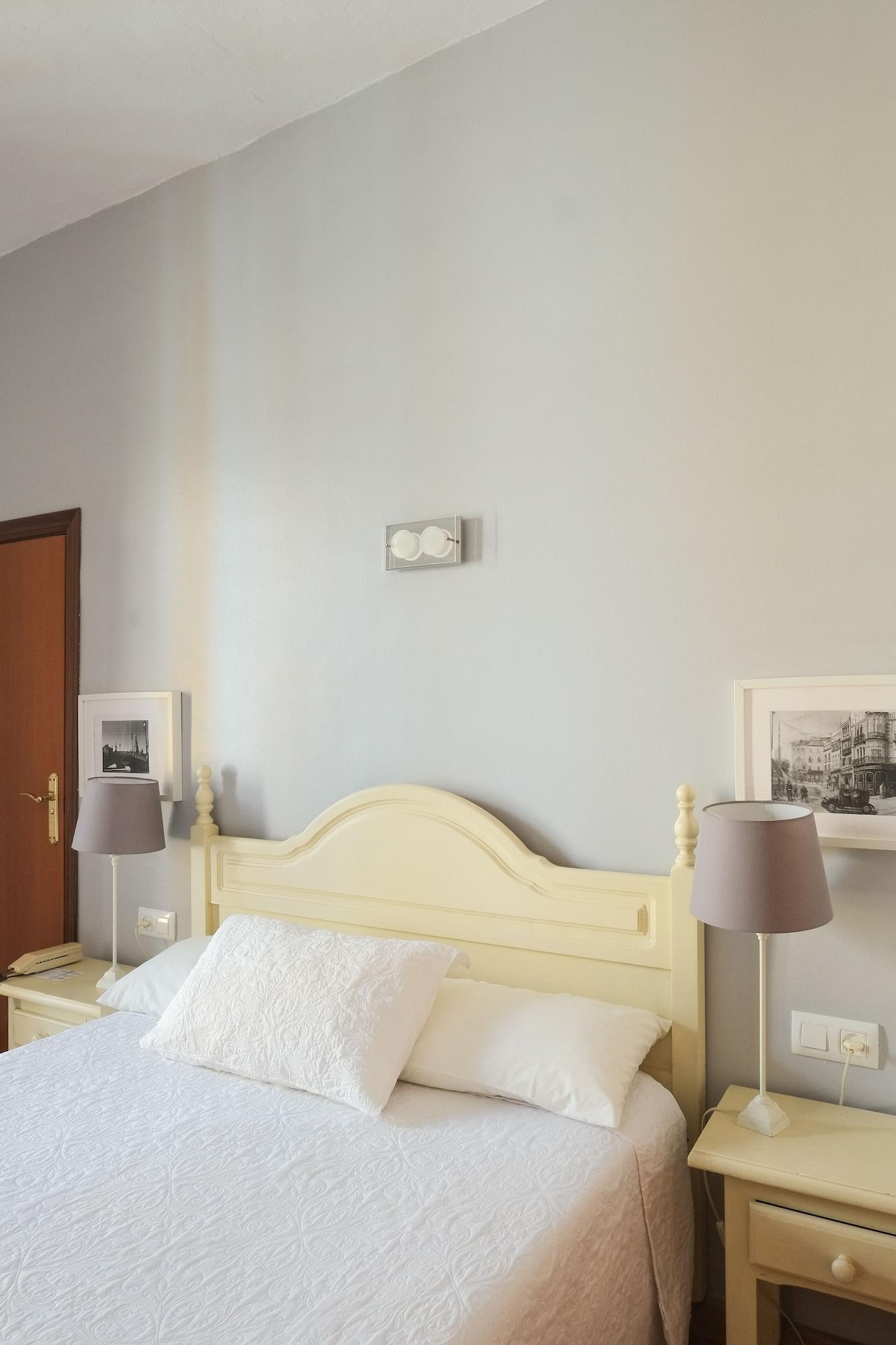 Hotel Londres Севилья Экстерьер фото
