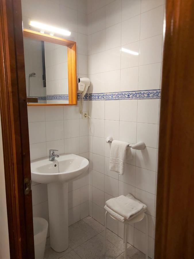 Hotel Londres Севилья Экстерьер фото