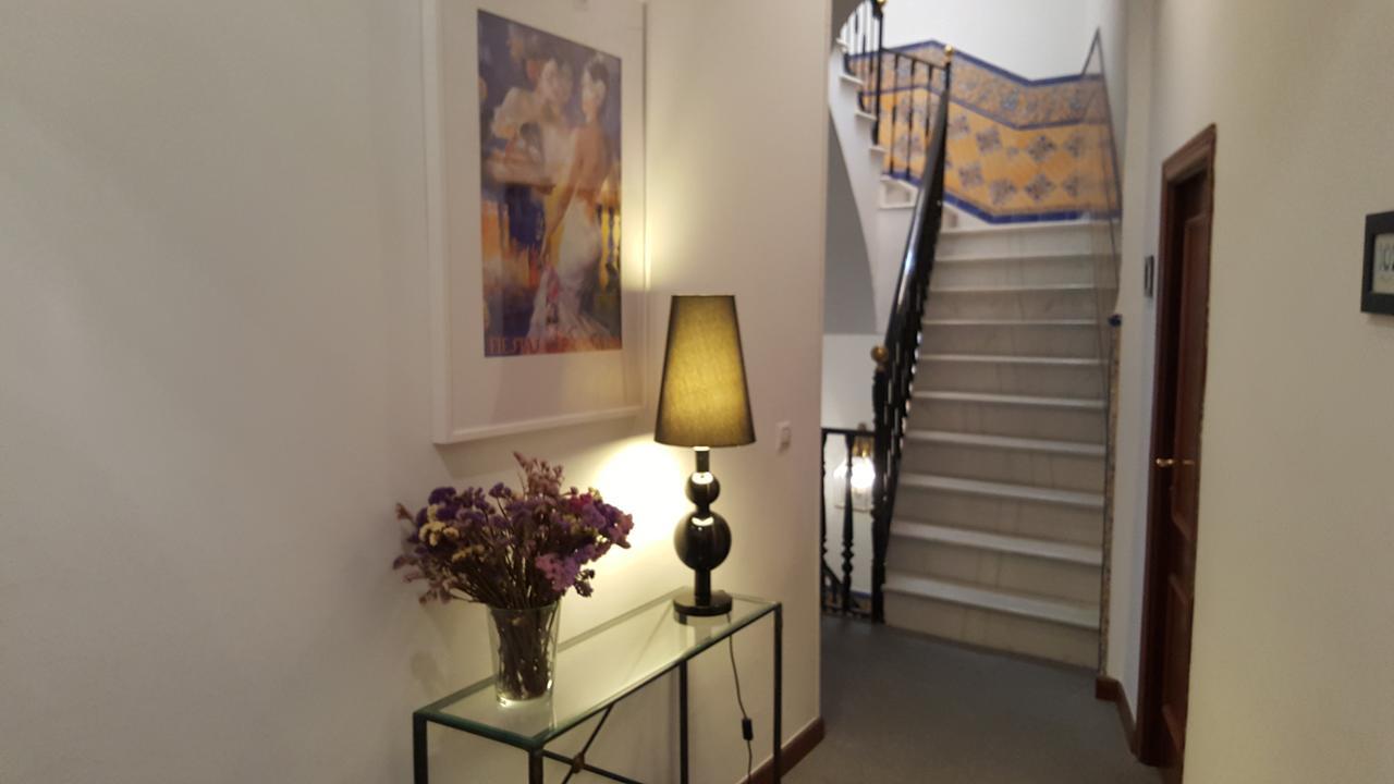 Hotel Londres Севилья Экстерьер фото